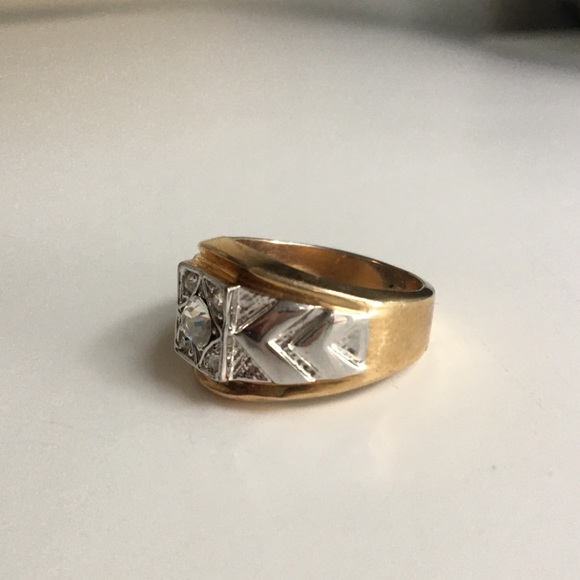 Vintage | Mens Keepsake Ring - Picture 5 of 9